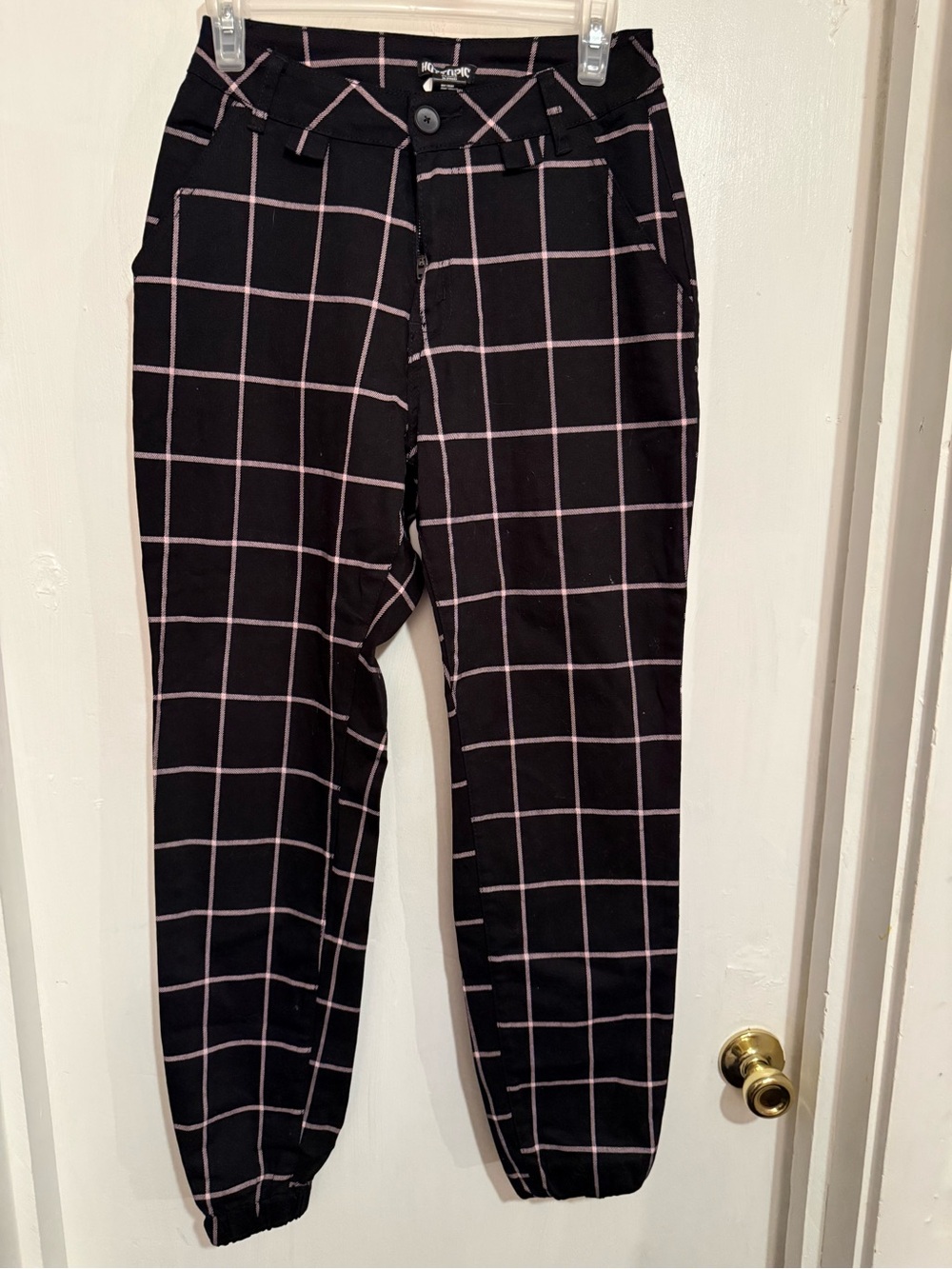 Hot Topic Black Pants with Light Pink Windowpane Grid